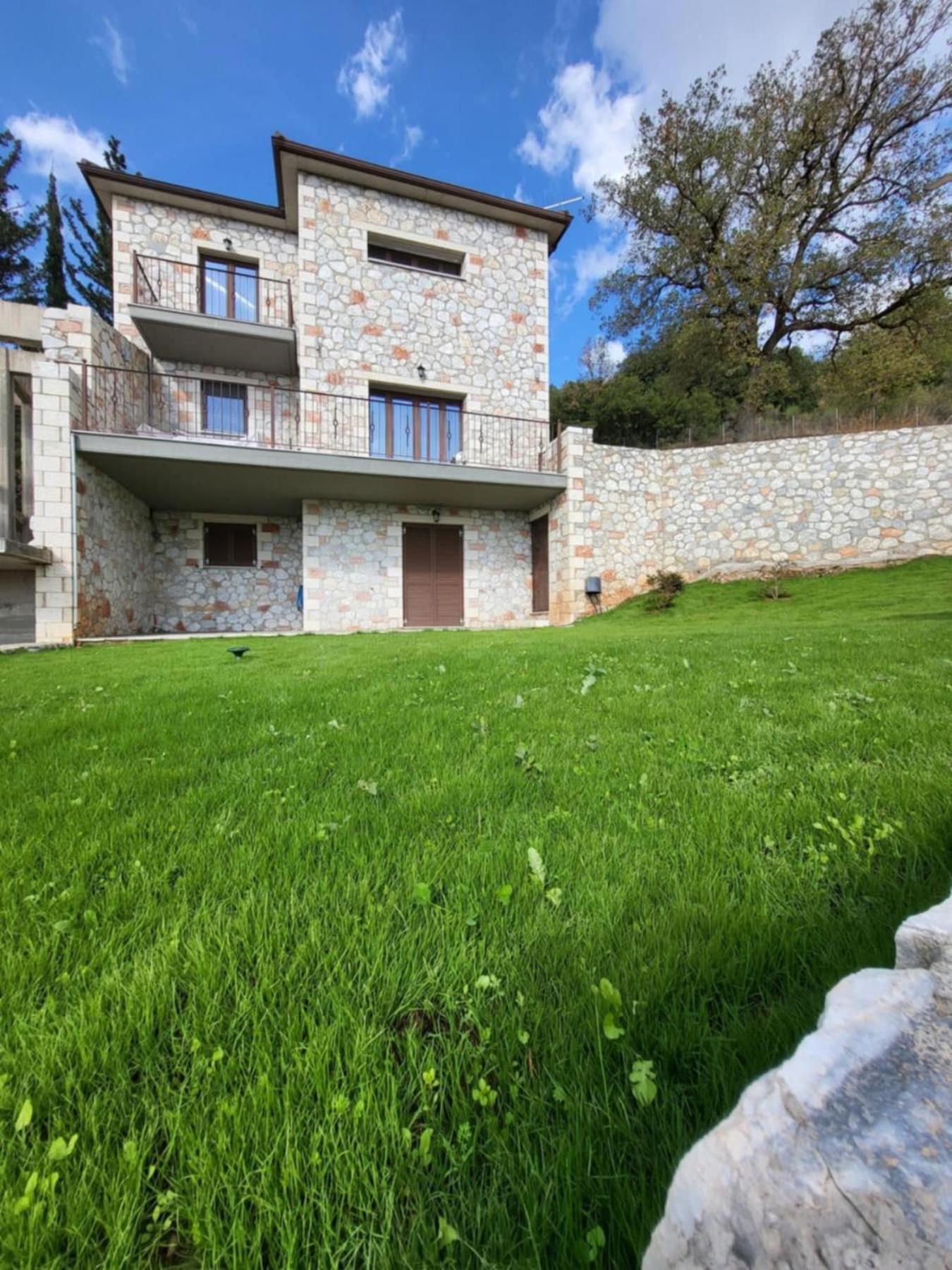 Τα Πέτρινα Στο Σκεπαστό Villa Kalavryta Exteriör bild
